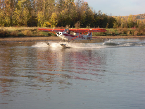 Bush plane demonstration on the Chena River