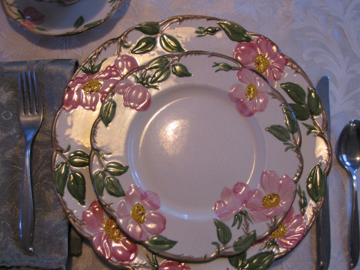 It looks just like my grandmother's set.