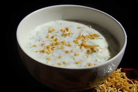 Fenugreek seeds in Yogurt