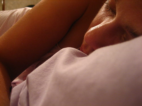 Insomnia can be a big problem. If you don't know how to fall asleep. learning a few easy methods may help you get to sleep quickly and experience more restful sleep.