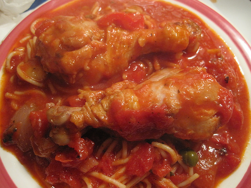 Chicken cacciatore is a great way to cook chicken in sauce and spices.