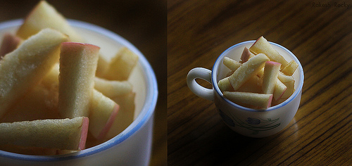 An apple a day keeps the doctor away.