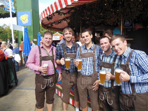 Oktoberfest 2012-Franco-Germanic-Americano wolfpack 