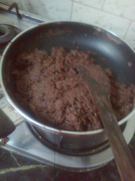 Added milk powder and cocoa powder mixture to the syrup.