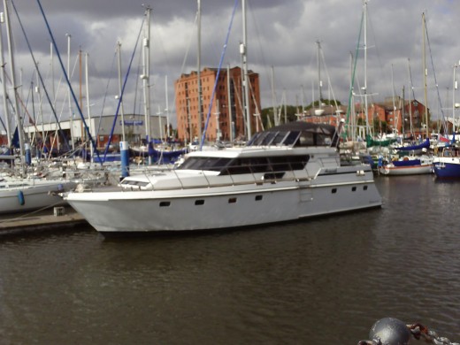 Down at the Hull Marina there are lots of boats to photograph, so I took my pick!