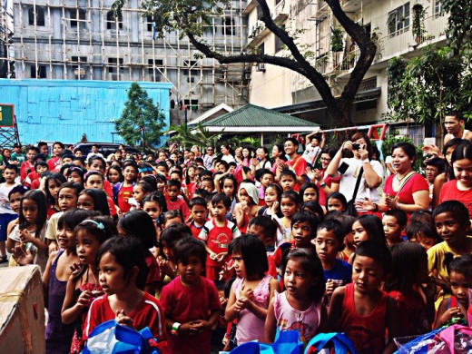 Our Dec. 2012 Christmas Gift-Giving for Street Kids of Ermita