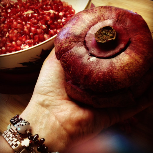 And then, just for fun, I always like to put the empty pomegranate back together, close the top and put the plug back in.  Just because.  : )