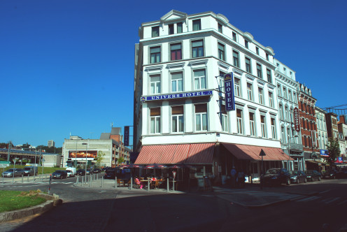 The Hôtel de l'Univers, at the junction of rue des Guillemins and rue du Plan-Incliné, Liège.
