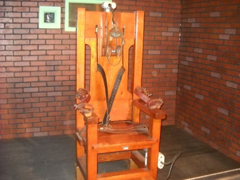 The Pros and Cons of the Death Penalty The Pros and Cons of the Death Penalty