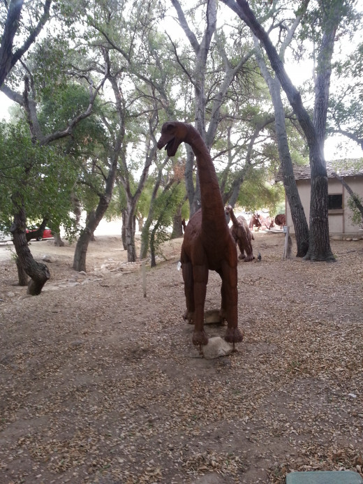 Sculptor  Ricardo Breceda's art at Vail Lake displayed until February 2013 in Temecula, CA 