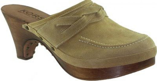 clogs trendy