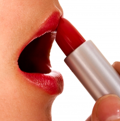 never apply lipstick straight from the tube to the lips it is unhygienic, could break your lippy and is wasteful.