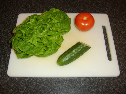 Lettuce, cucumber and tomato