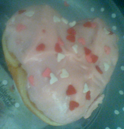 The pink doughnut that called me from afar...