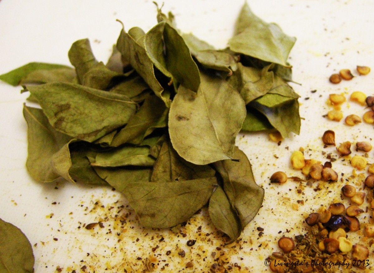 Dry curry leaves