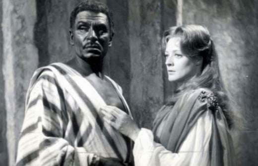 Laurence Olivier and Maggie Smith in Othello (1965)