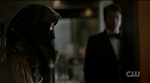 It's almost as if Merlyn and Oliver have the same interior decorators for their secret lairs.
