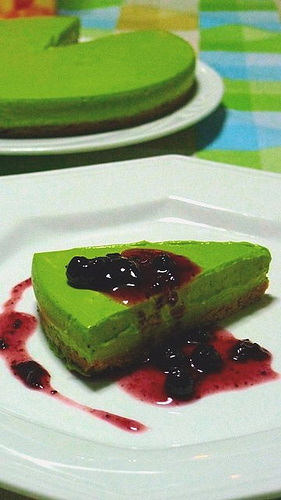 Green tea cheesecake.