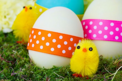 Ribbon Easter Eggs with Chicks.