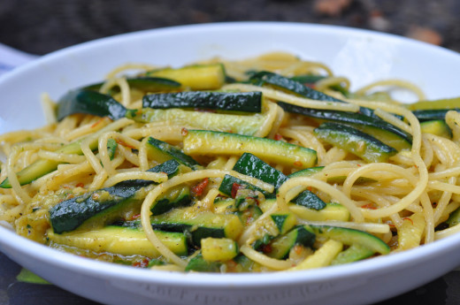 Pasta with zucchini and saffron. Image: © Siu Ling Hui