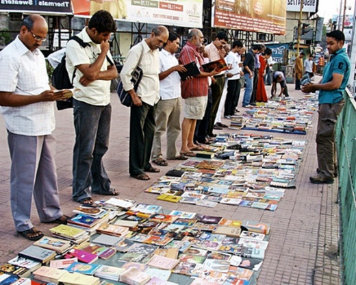 Used Books Stall on a street at Pune, India