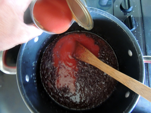 add tomato sauces