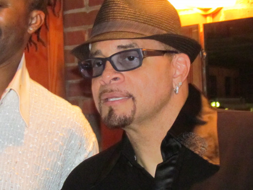  Backstage I interviewed the extremely talented Sinbad.  His realistic down to earth comments were not just funny but inspirational. 