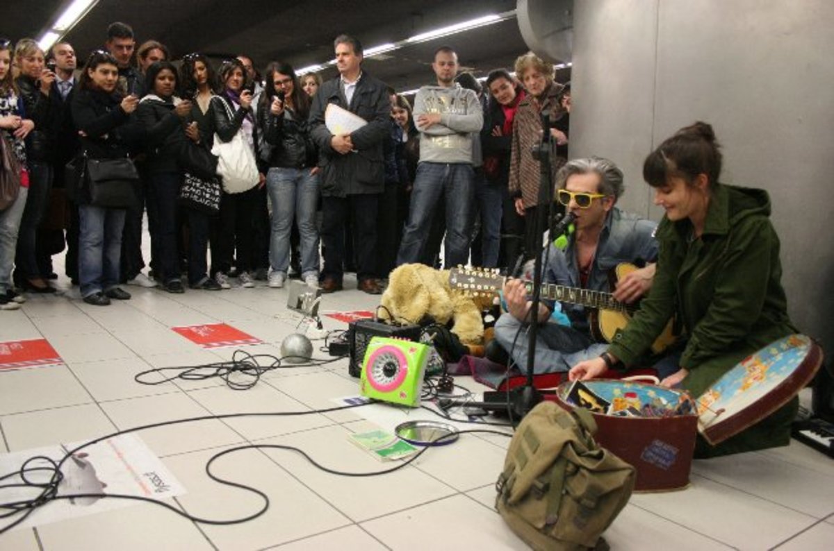 Things to see in Milan in Italy : The buskers on the Metro