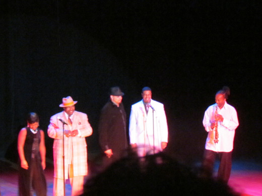 To close the show out, Sinbad invited all the performers on stage to help him sing a song concerning 18 year olds.