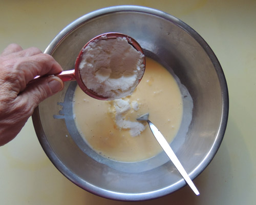 add ricotta to egg mixture