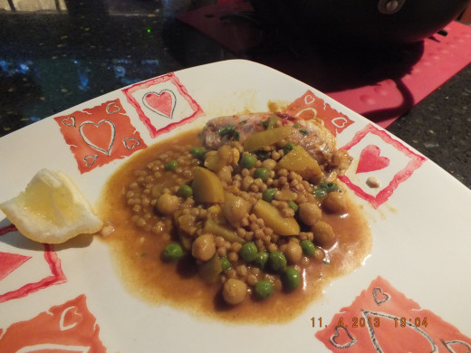 This is a good view of the tagine part.