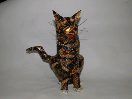 The result: A batik sitting cat. 