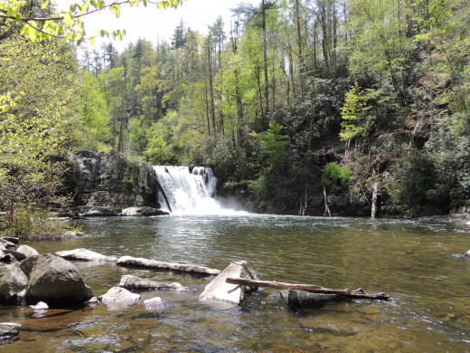 Abrams Falls in Great Smoky Mountain National Park (First view of Abram Falls)