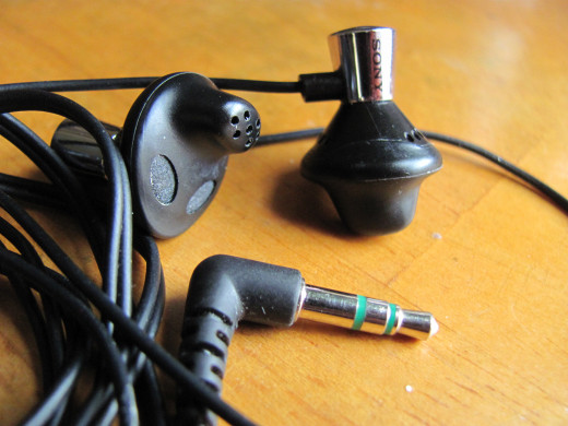 Close-Up detail of Sony MDR-ED12LP earbud-style headphones
