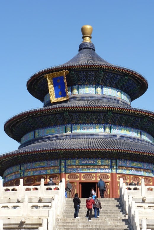 4 a) The Temple of Heaven on a sunny day