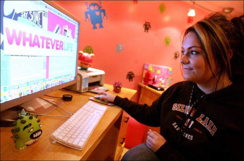 Ashley Qualls was 17 when she put up whateverlife.com. She created tempates for Myspace accounts and gave it away for free. She earned from ads. She is now worth $8 million. 