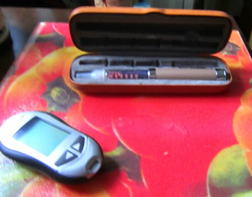 Insulin pen and glucose meter