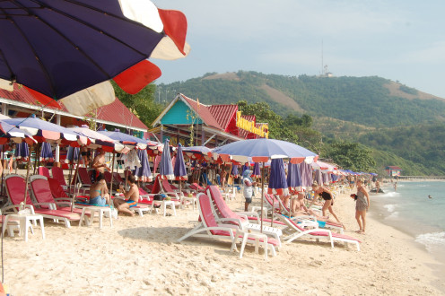 Beach in front of Xanadu Resort
