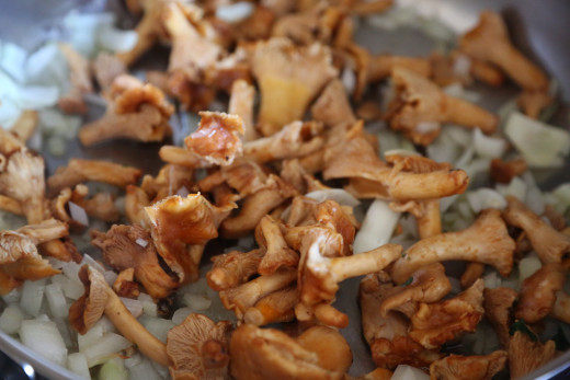 Getting the chanterelle mushrooms ready for pizza. 