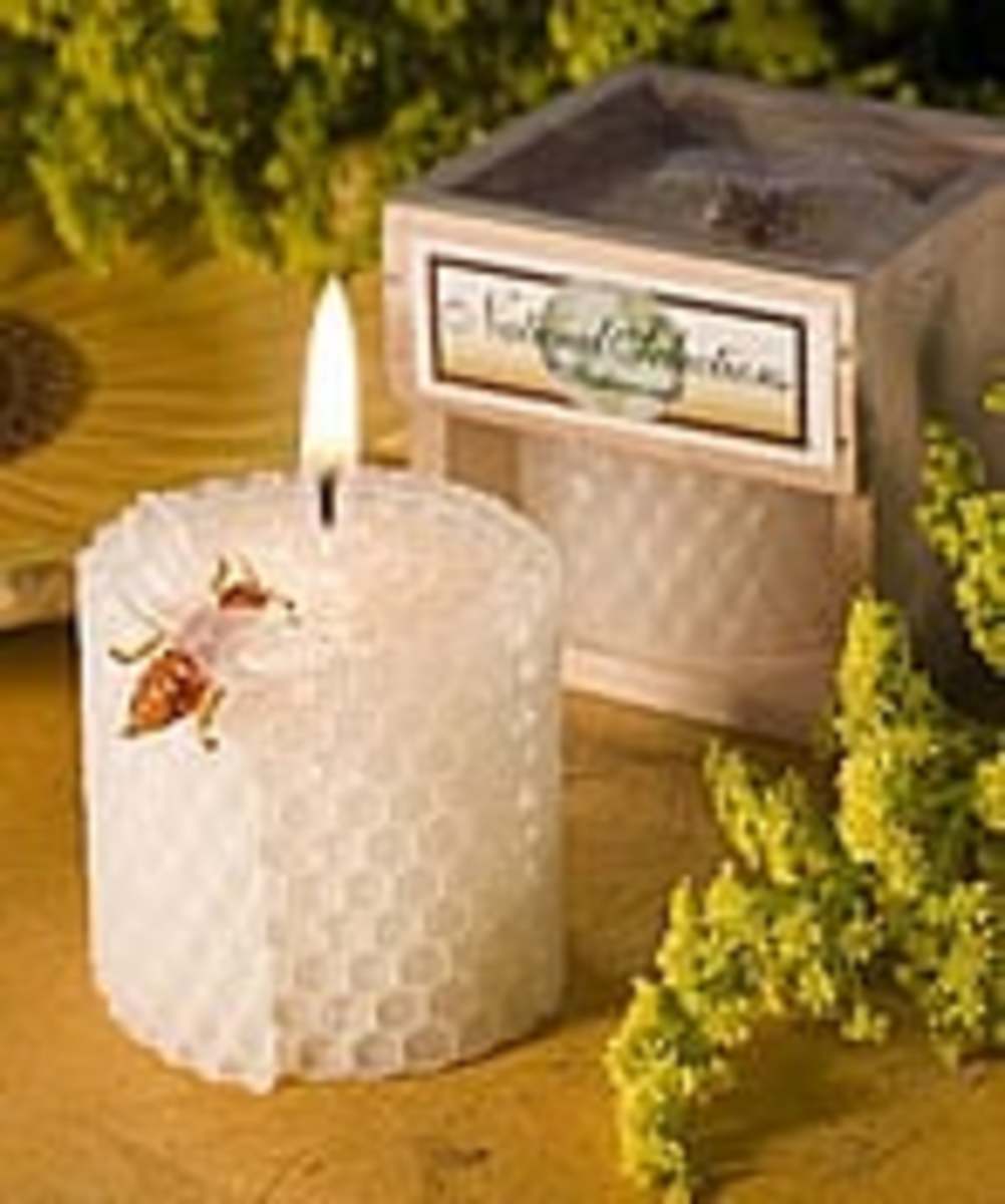 beeswax candle favor, available at favorfavor