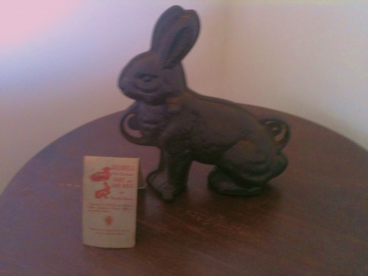 1940s Griswold Cast Iron Rabbit Cake Mold