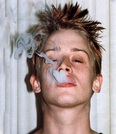 Macaulay Culkin smoking