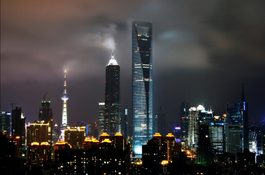 Shanghai World Financial Center Looks Amazing at Night