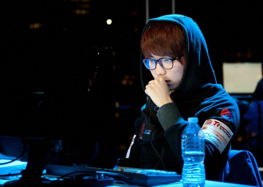 MarineKing faces off against DongRaeGu in the finals of the 2012 MLG Winter Arena.
