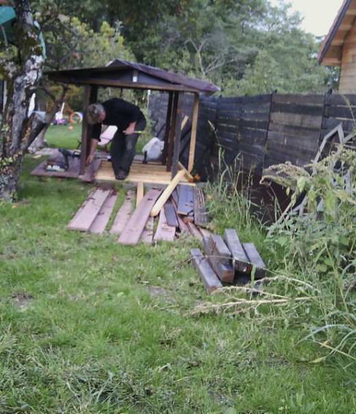 The construction of the playhouse commemorated