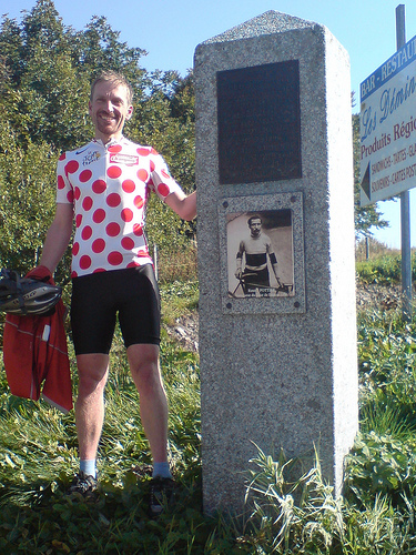 The iconic Polka Dot Jersey. The winner of the classification at the Tour will net 25,00 euros