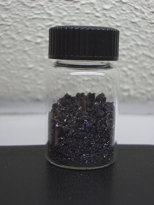  Crystals of potassium permanganate