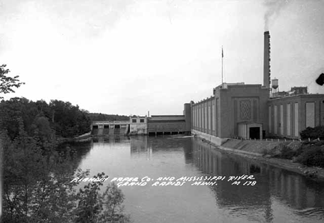 1945