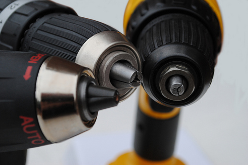 Which power drill is best for you? There are many things to consider before deciding.