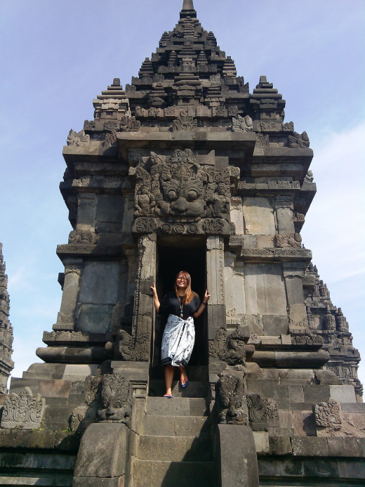 That's me playing around in one of the smaller temples. :)